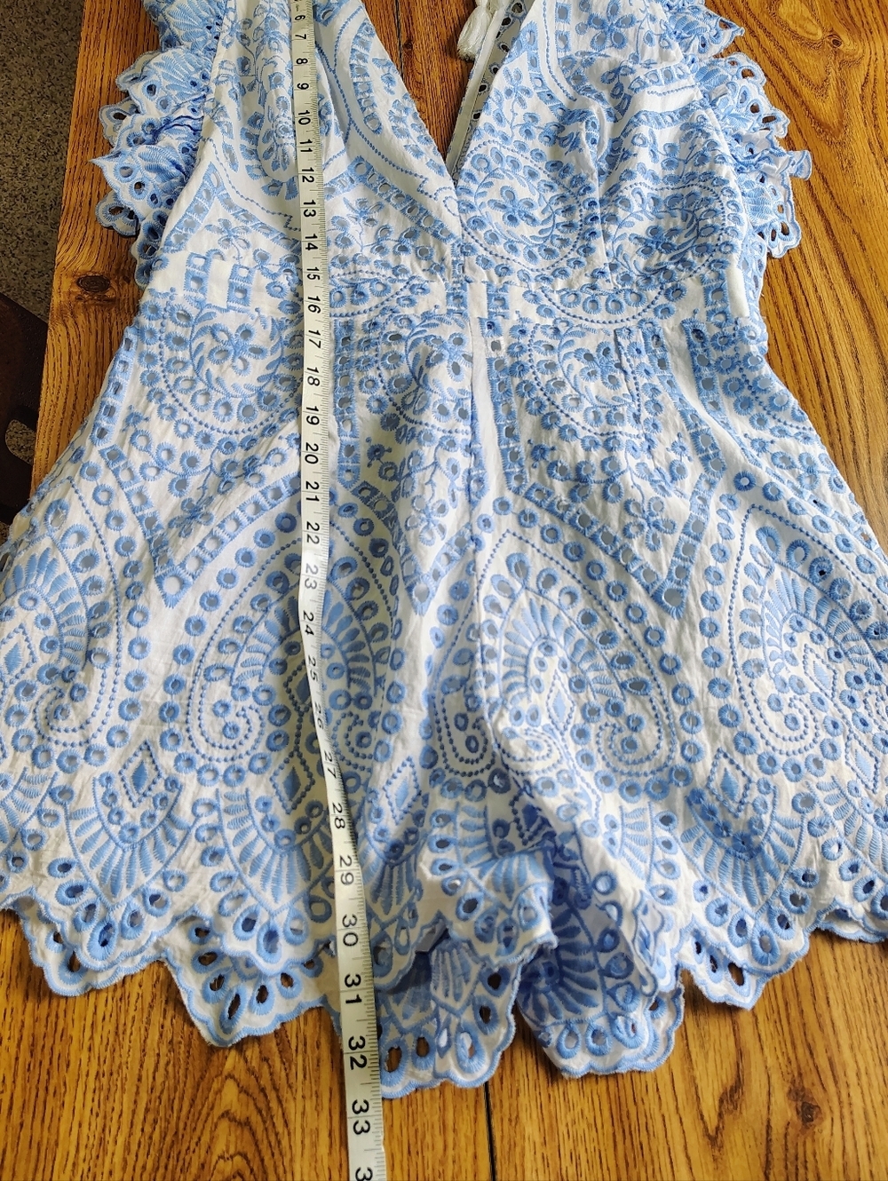 Embellished mini romper floral embroidery eyelets scalloped edges Cotton Sz L. - Picture 10 of 15